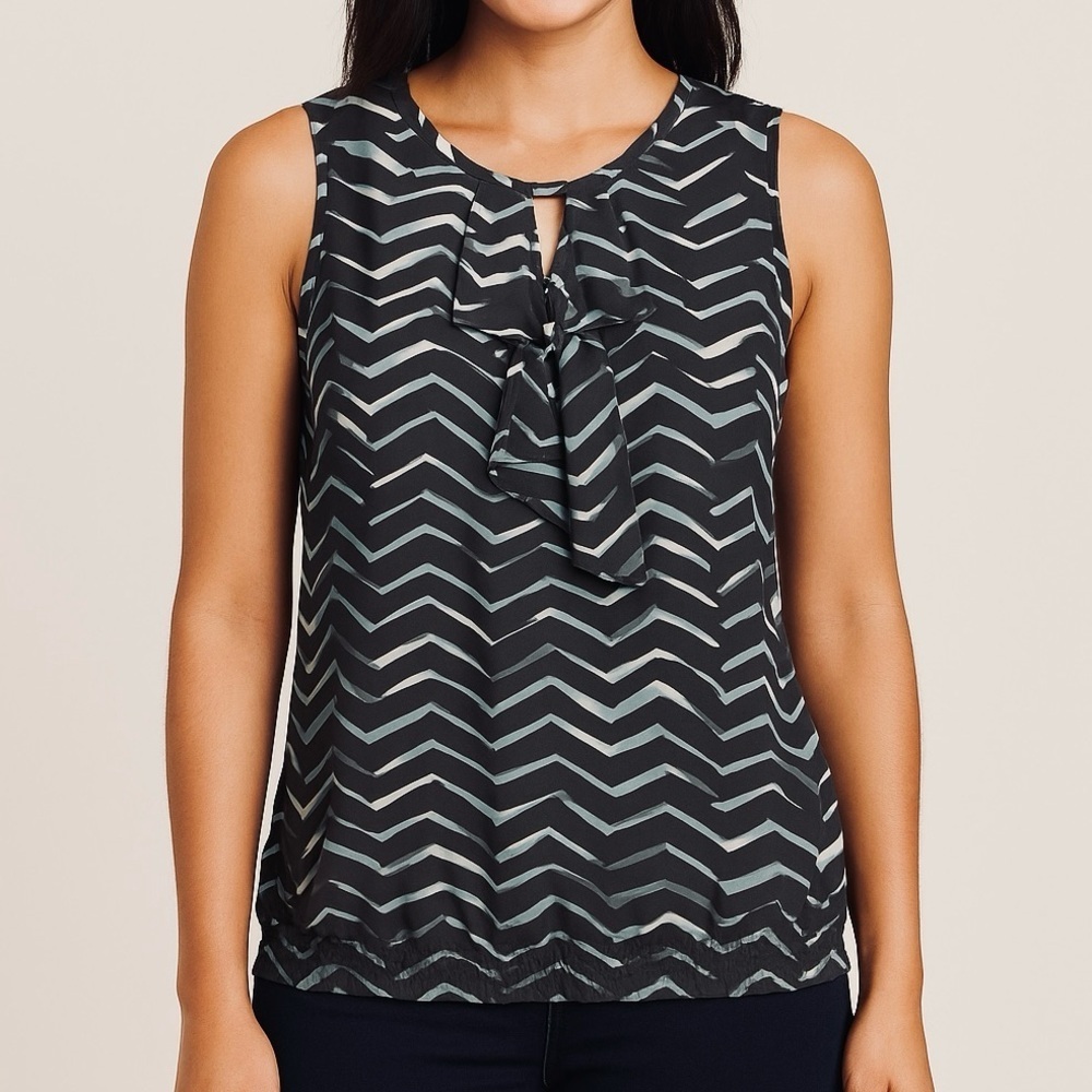 The Limited Gray and White Chevron Top